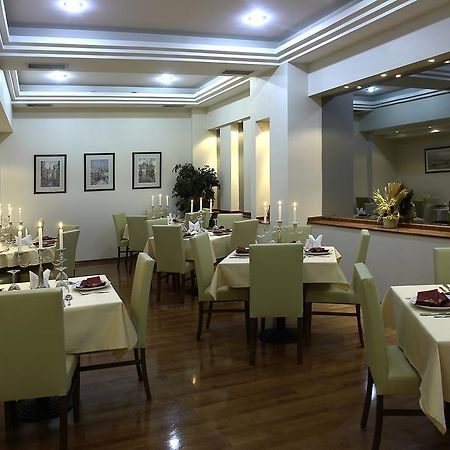 Beyaz Kugu Hotel Istanbul Bagian luar foto