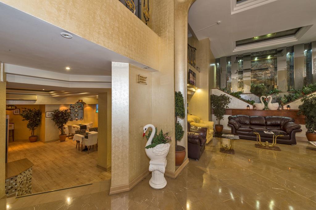 Beyaz Kugu Hotel Istanbul Bagian luar foto