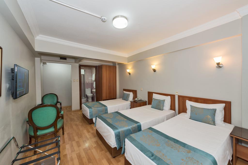 Beyaz Kugu Hotel Istanbul Bagian luar foto