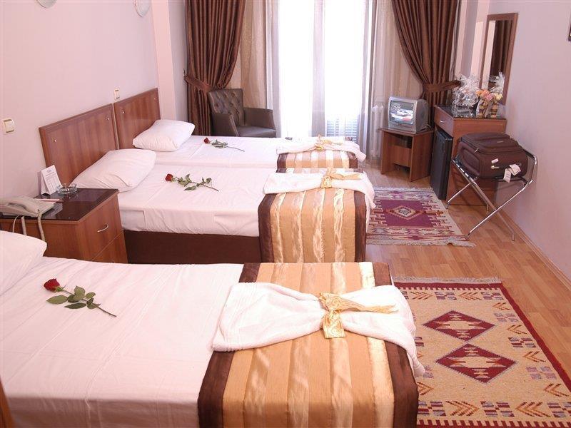 Beyaz Kugu Hotel Istanbul Bagian luar foto