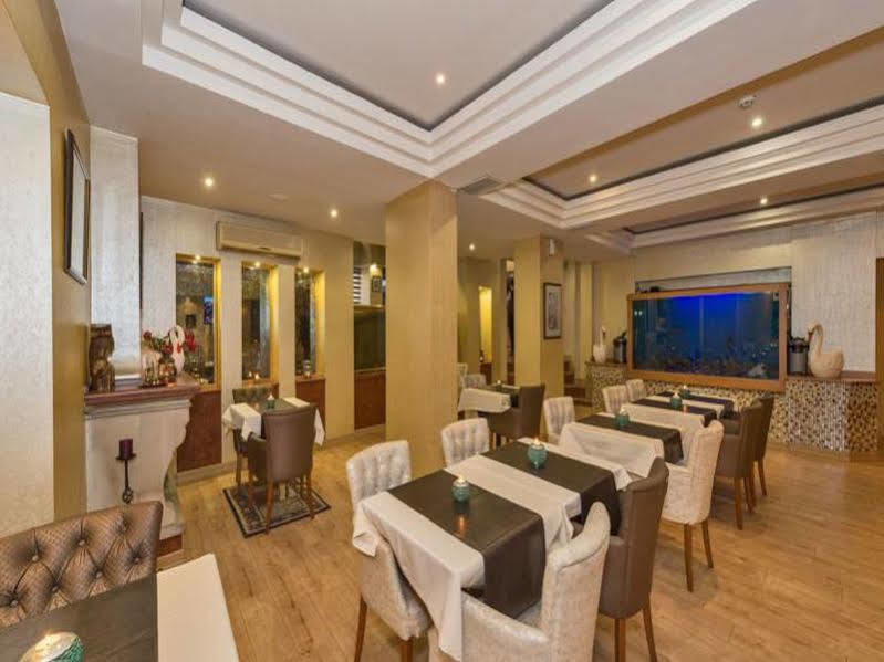 Beyaz Kugu Hotel Istanbul Bagian luar foto